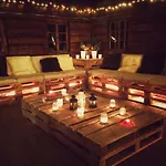 Nocleg ze śniadaniem Family Le Vieux Chalet 3*