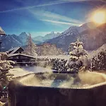 Alojamento de Acomodação e Pequeno-almoço Family Le Vieux Chalet 3*