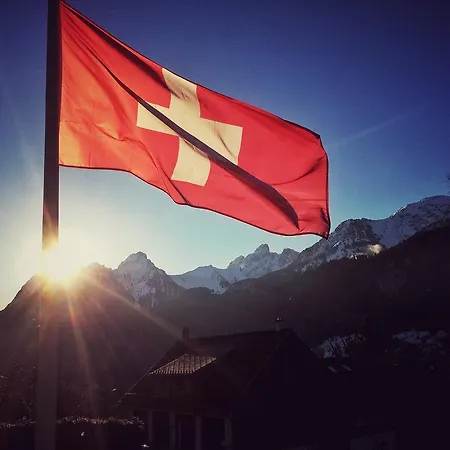 Family Le Vieux Chalet شاتو دو