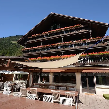 Family Le Vieux Chalet *