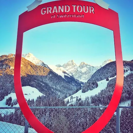 Family Le Vieux Chalet شاتو دو