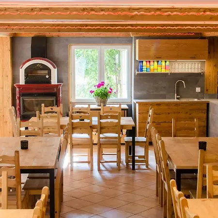 Family Le Vieux Chalet فندق مبيت وإفطار شاتو دو