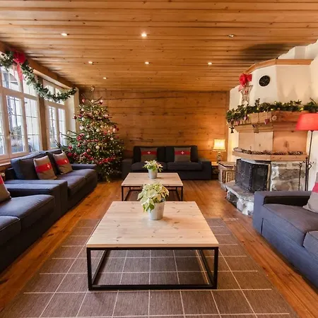 Family Le Vieux Chalet Bed and breakfast