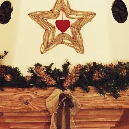 Family Le Vieux Chalet Bed & Breakfast