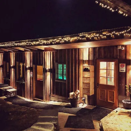 Family Le Vieux Chalet *