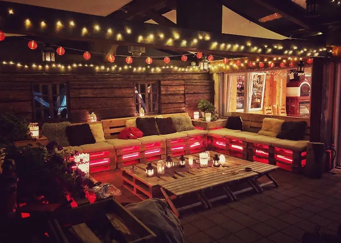 לינה וארוחת בוקר Family Le Vieux Chalet