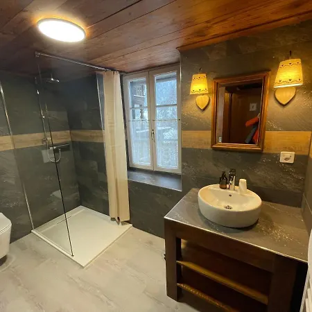 Family Le Vieux Chalet Chateau-d'Oex